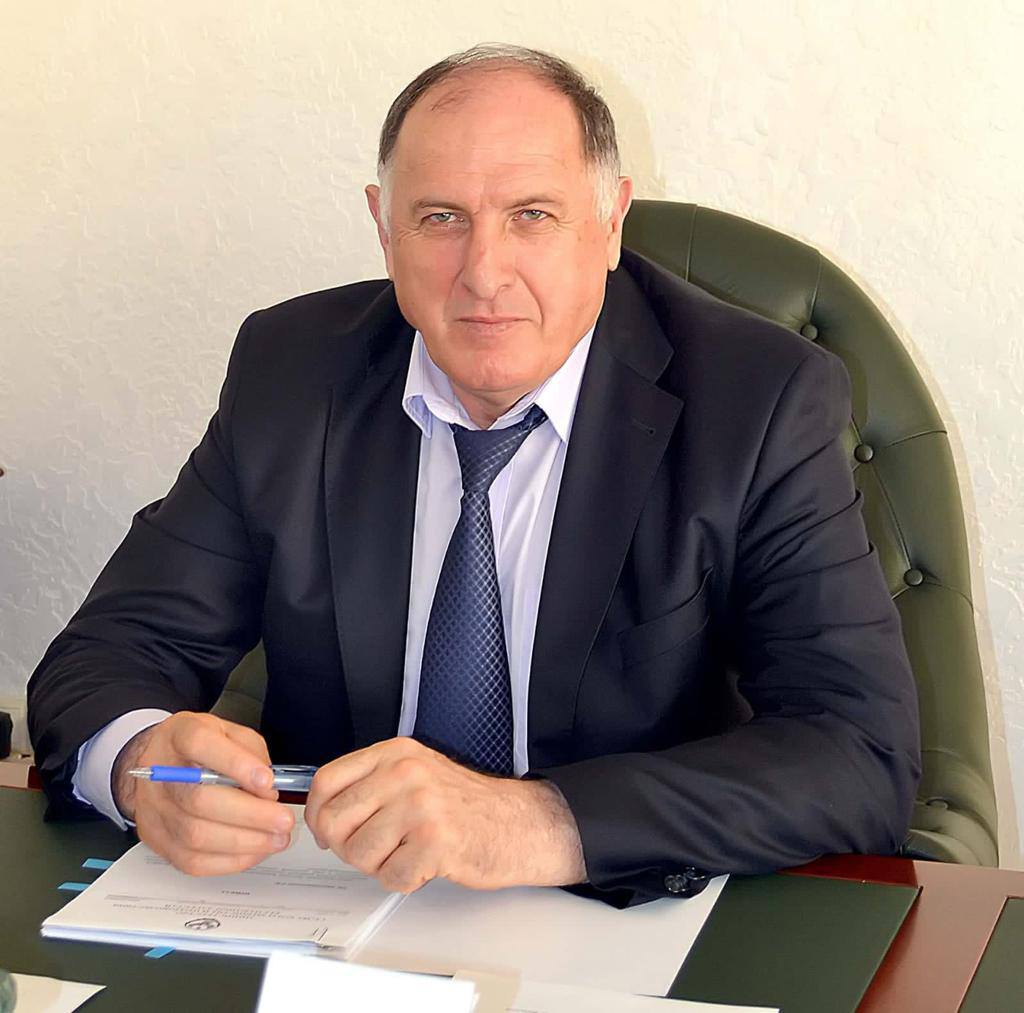 Абдулмуслим Абдулмуслимов поздравил дагестанцев с Днём родного языка