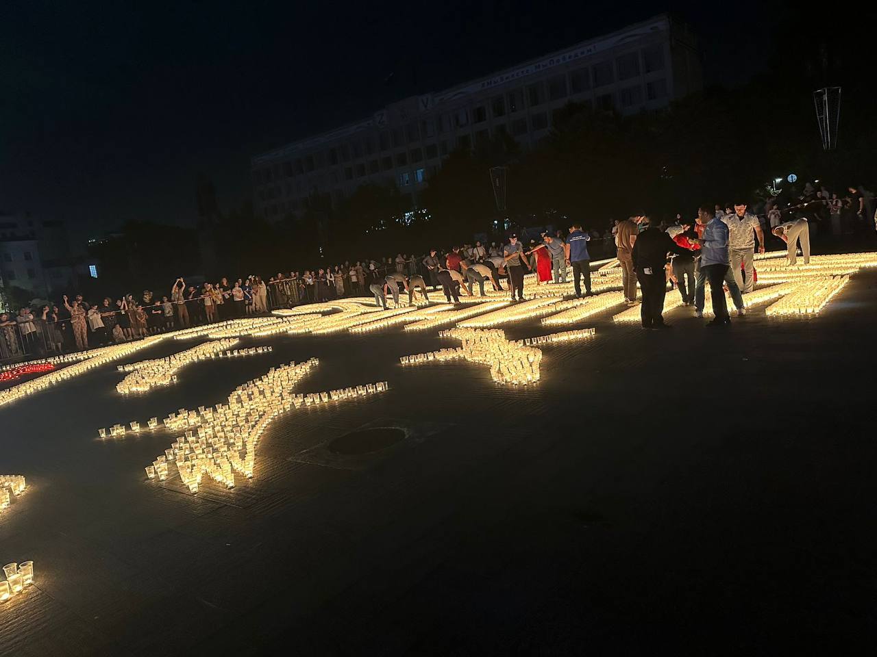 Акция "Огненная картина войны" прошла в Дагестане накануне Дня памяти и скорби