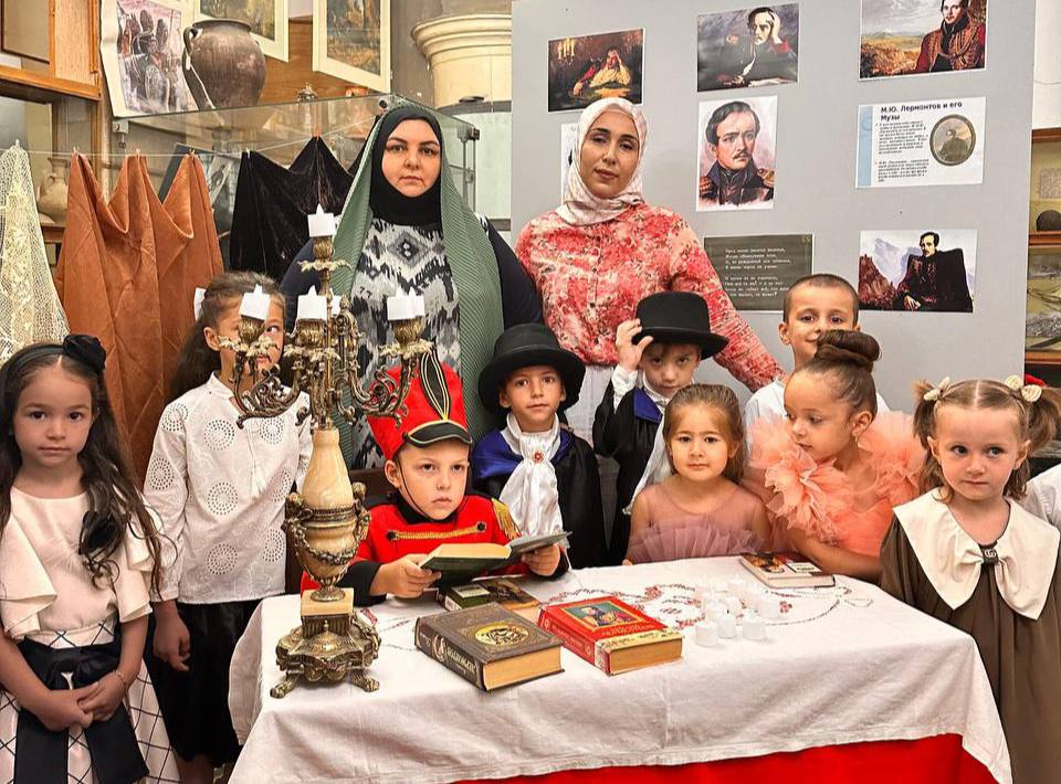 210-летие Лермонтова отметили в Хасавюрте