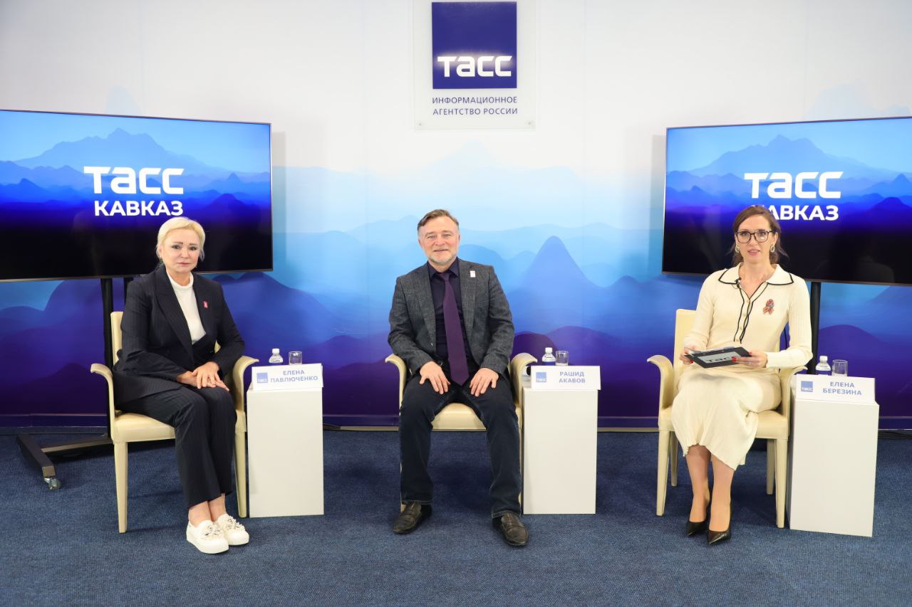 В Пятигорске проходит пресс-конференцию по итогам мероприятий в Дагестане к 80-летию Победы в Великой Отечественной войне и акции "Знамя Победы"