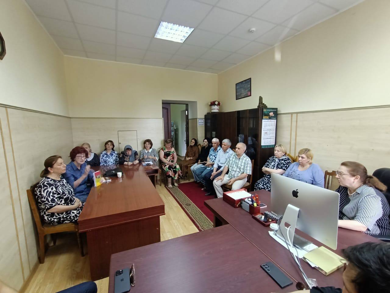 Руководитель Агентства информации и печати провел встречу с коллективом Дагестанского книжного издательства