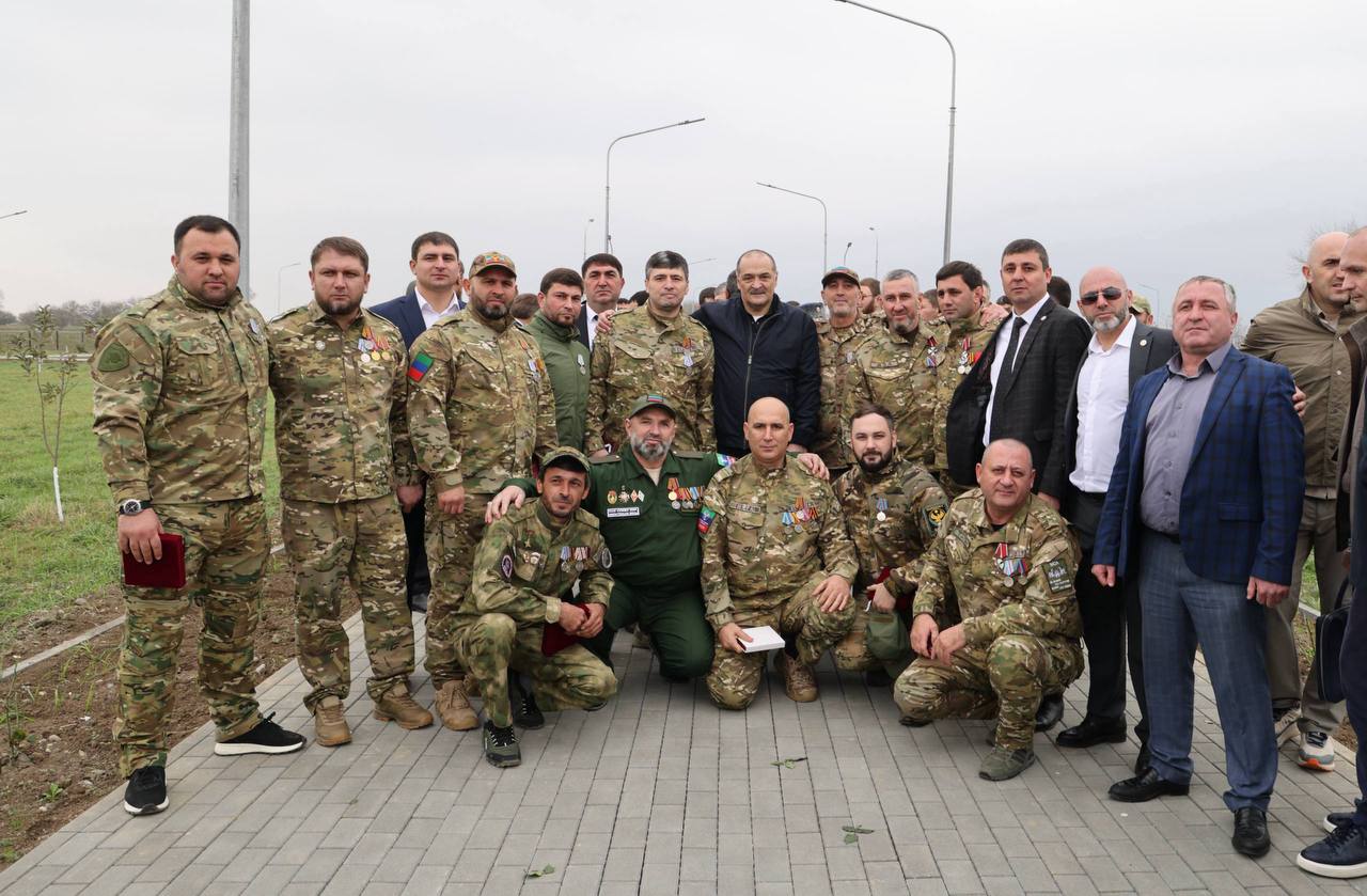 Сергей Меликов открыл Сад памяти в Кизлярском районе