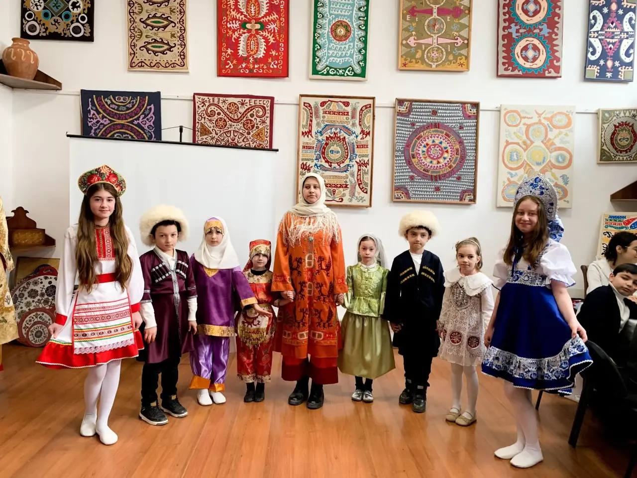 Стартовал республиканский флешмоб культурных акций, посвященный Году единства народов России
