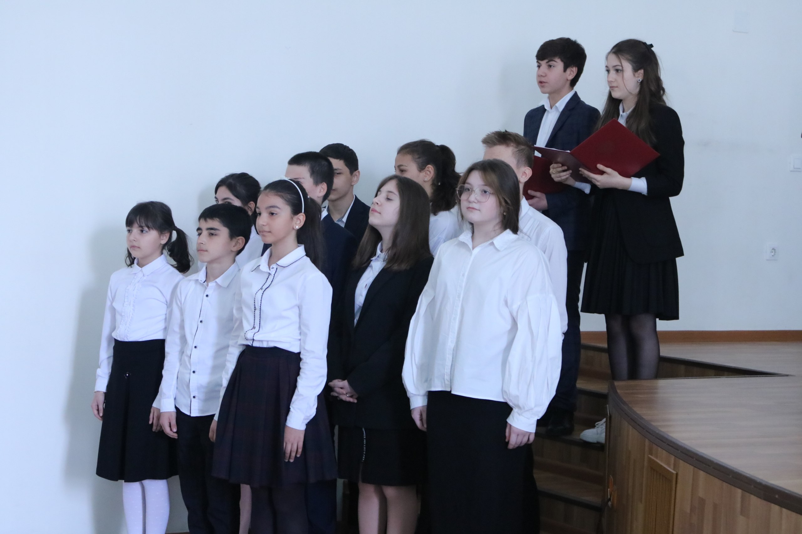 В ДГУ прошла научна-практическая конференция «Творчество юных»