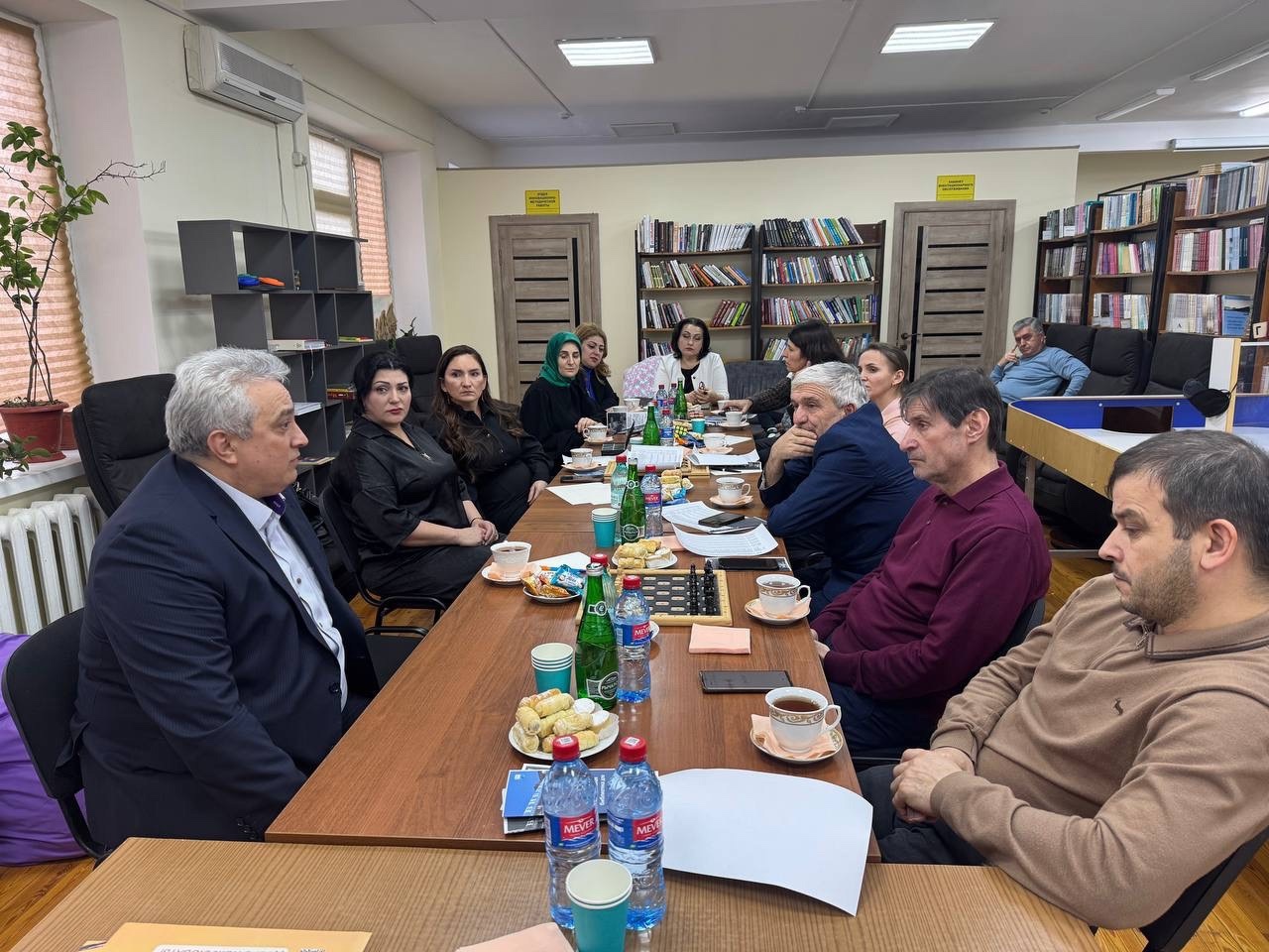 В Республиканской библиотеке для слепых состоялась встреча с представителями региональных СМИ