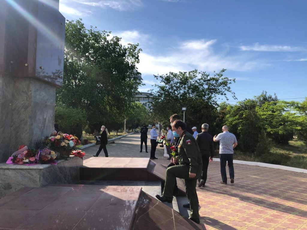 В Каспийске отметили День пограничника