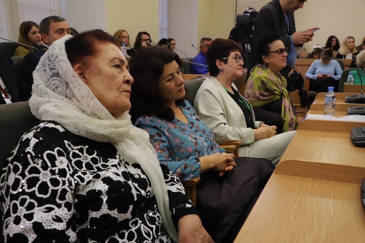 В Санкт-Петербурге состоялся круглый стол, посвященный 100-летию Расула Гамзатова