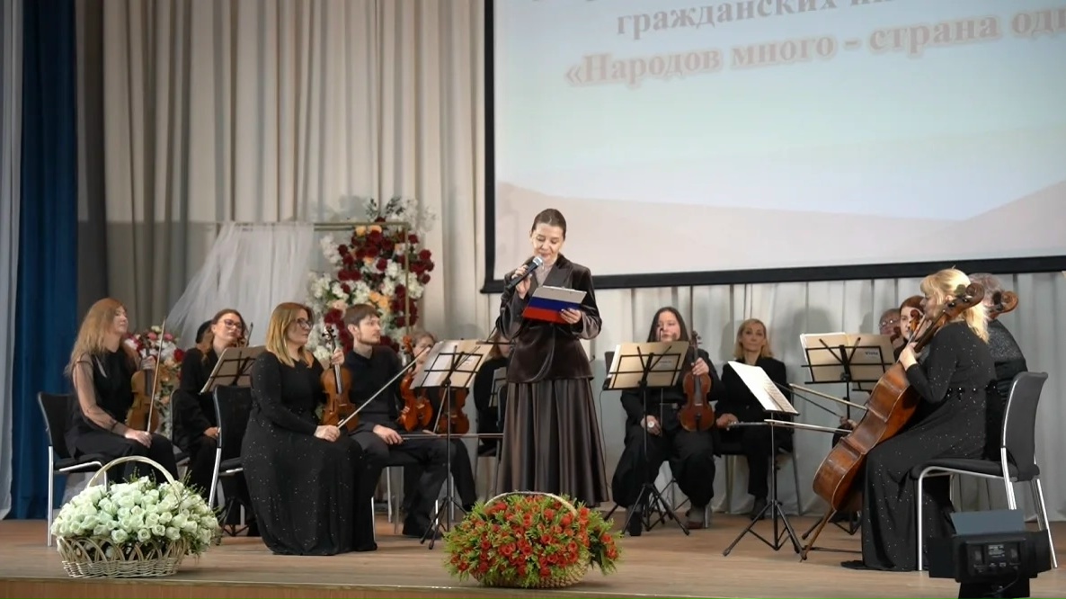 В Каспийске прошла церемония награждения победителей и призёров республиканских конкурсов в рамках Всероссийского проекта «Народов много — страна одна»