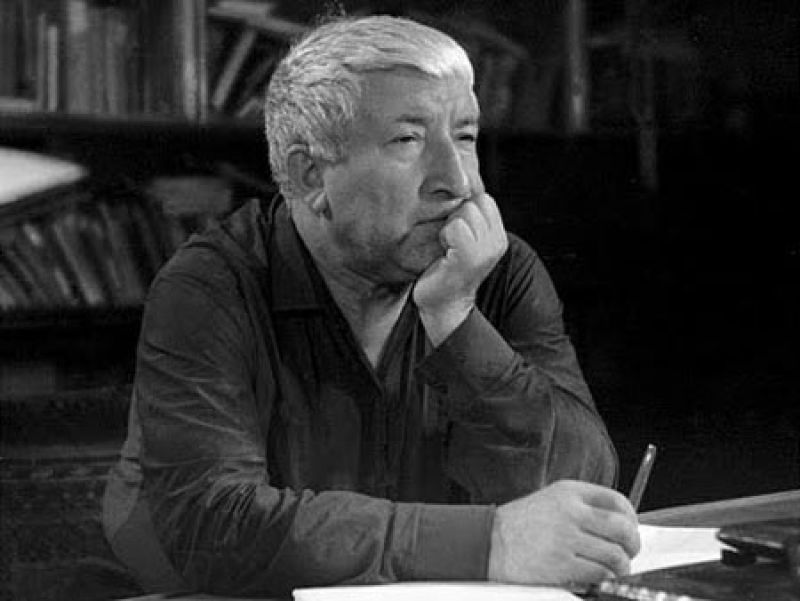 Ко Дню рождения Расула Гамзатова