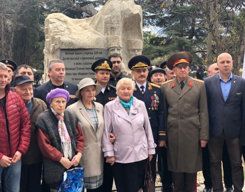 В Севастополе открыли памятник 345-й героической Дагестанской стрелковой дивизии