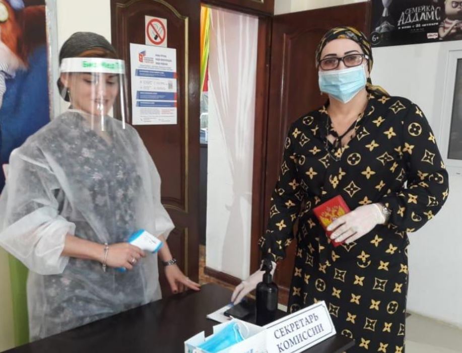 В Дагестане проходит общероссийское голосование по поправкам к Конституцию РФ