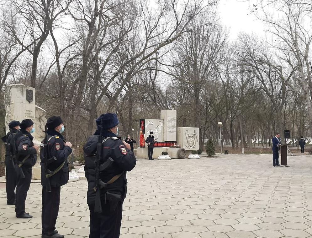 В Кизляре прошел митинг, посвященный 25-годовщине трагедии 9 января 1996 года