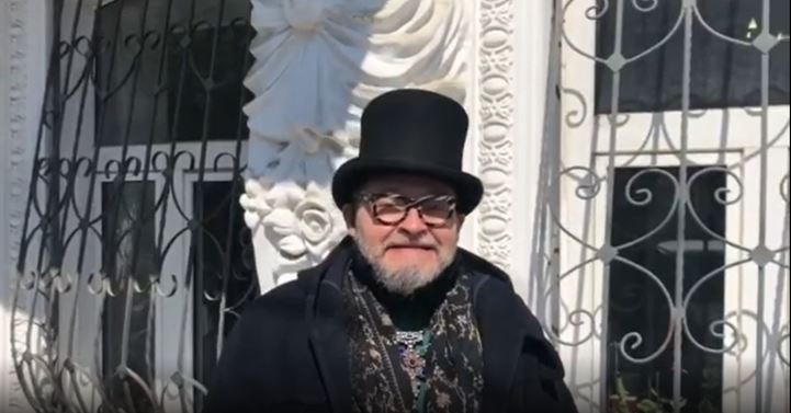 В Махачкалу приехал ведущий программы "Модный приговор" Александр Васильев