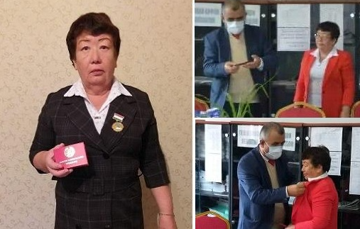 Учительница из Дагестана, участница гуманитарного проекта, стала Отличником просвещения Республики Таджикистан