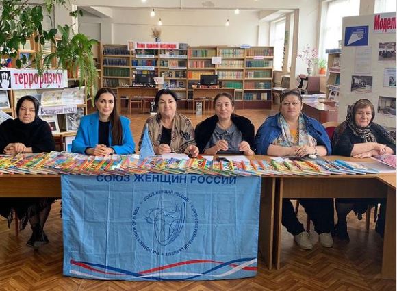 Проект «Читающая мама – читающая страна» запущен в Дагестане