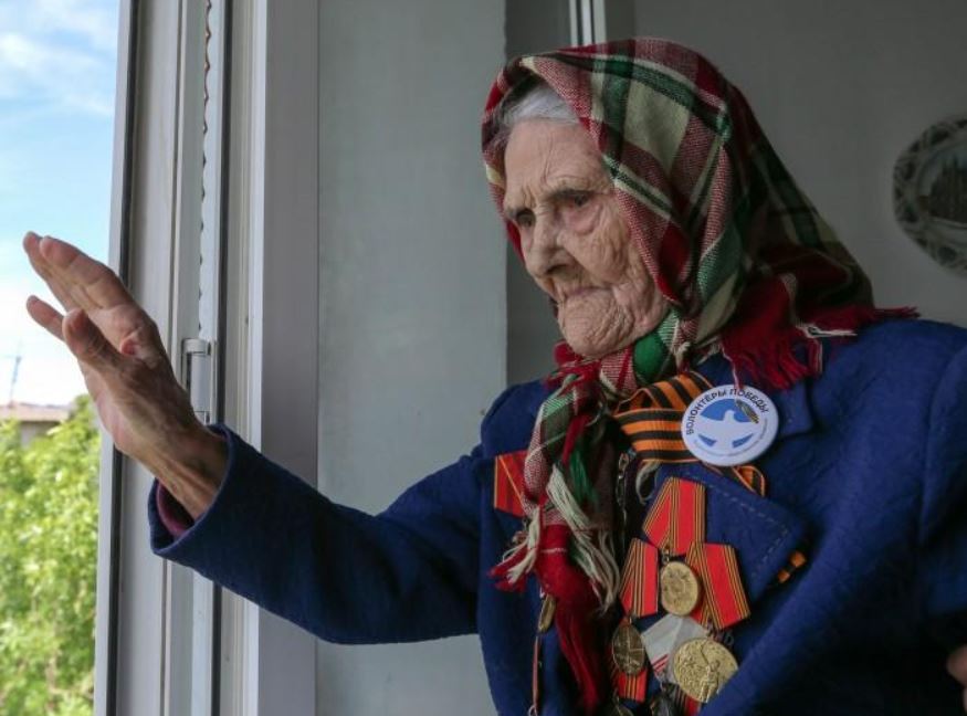 Праздничным концертом отметили в Махачкале 100-летие ветерана Великой Отечественной войны Елены Зюряевой