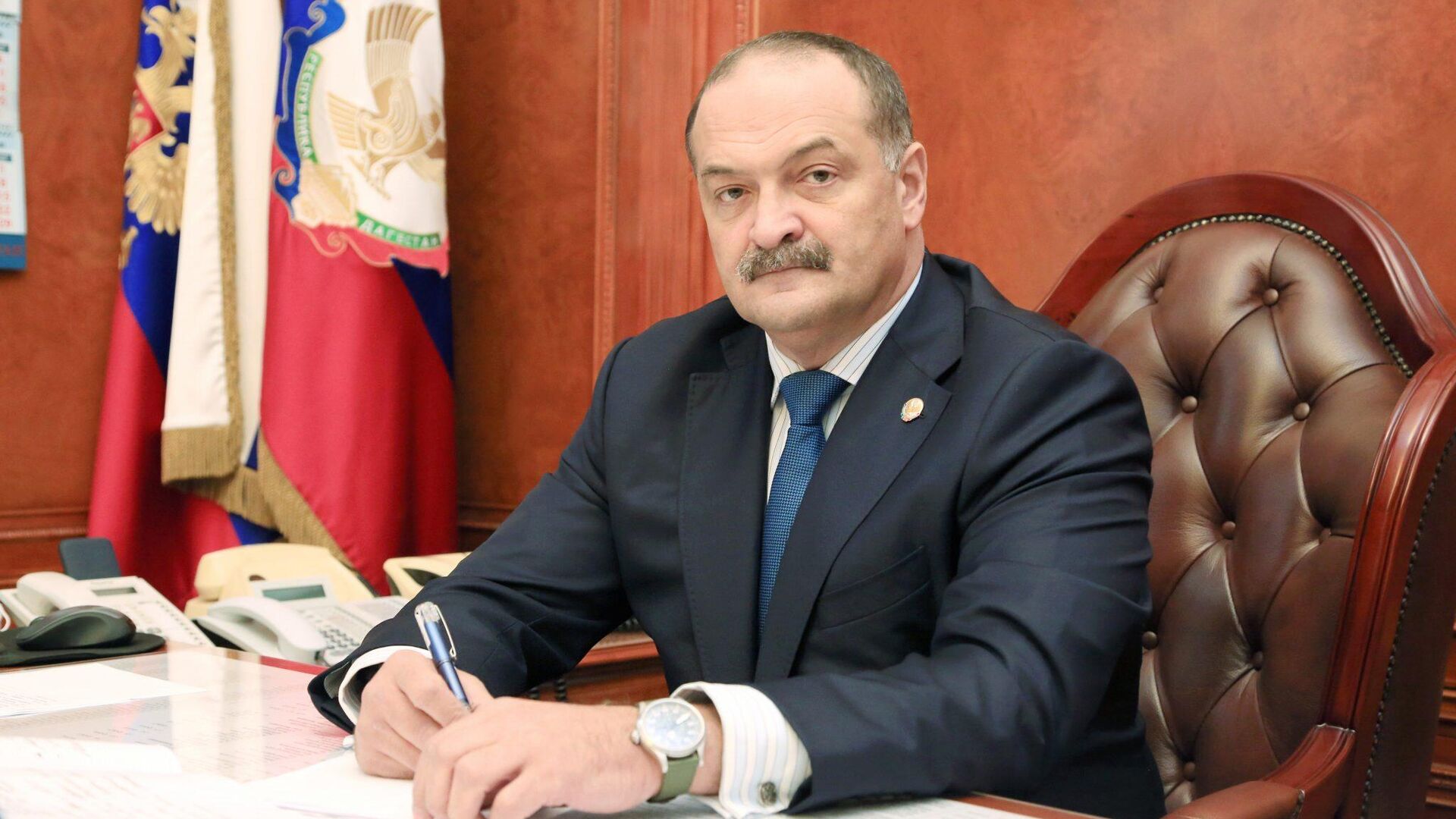 Сергей Меликов выразил соболезнования родным погибших при пожаре детей