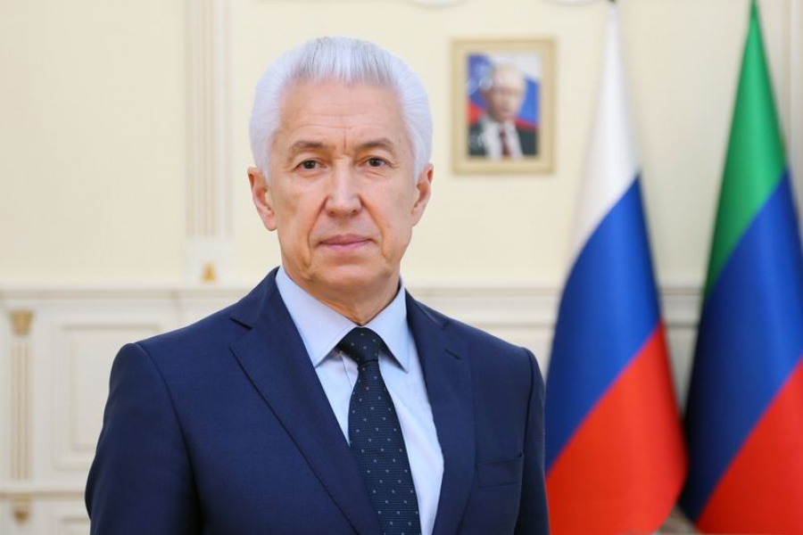Глава Республики Дагестан В.А. Васильев поздравил социальных работников с их профессиональным праздником