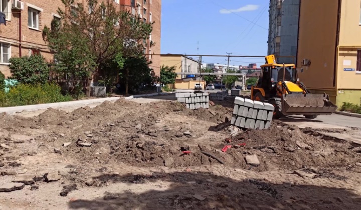 В 11 дворах Кировского района Махачкалы идет ремонт