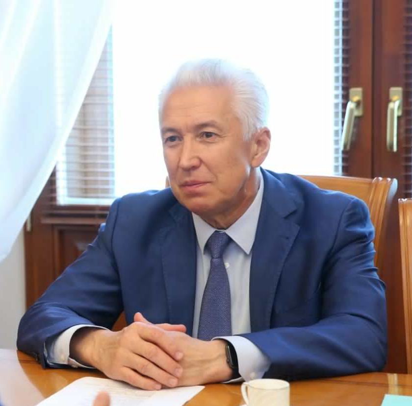 Глава Дагестана Владимир Васильев поздравил всех дагестанцев с Днем защитника Отечества