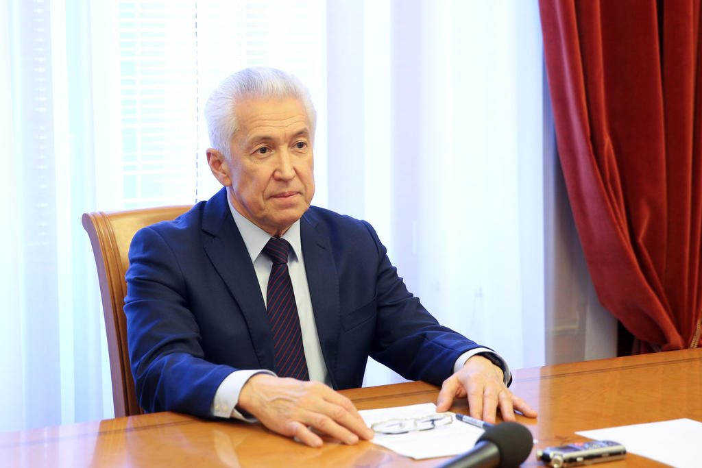 Глава Дагестана прокомментировал послание Президента РФ Федеральному собранию