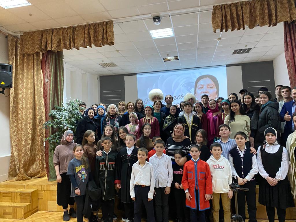 К 90-летию Ф. Алиевой - МБОУ "Интернат-сирот" провели праздничное мероприятие
