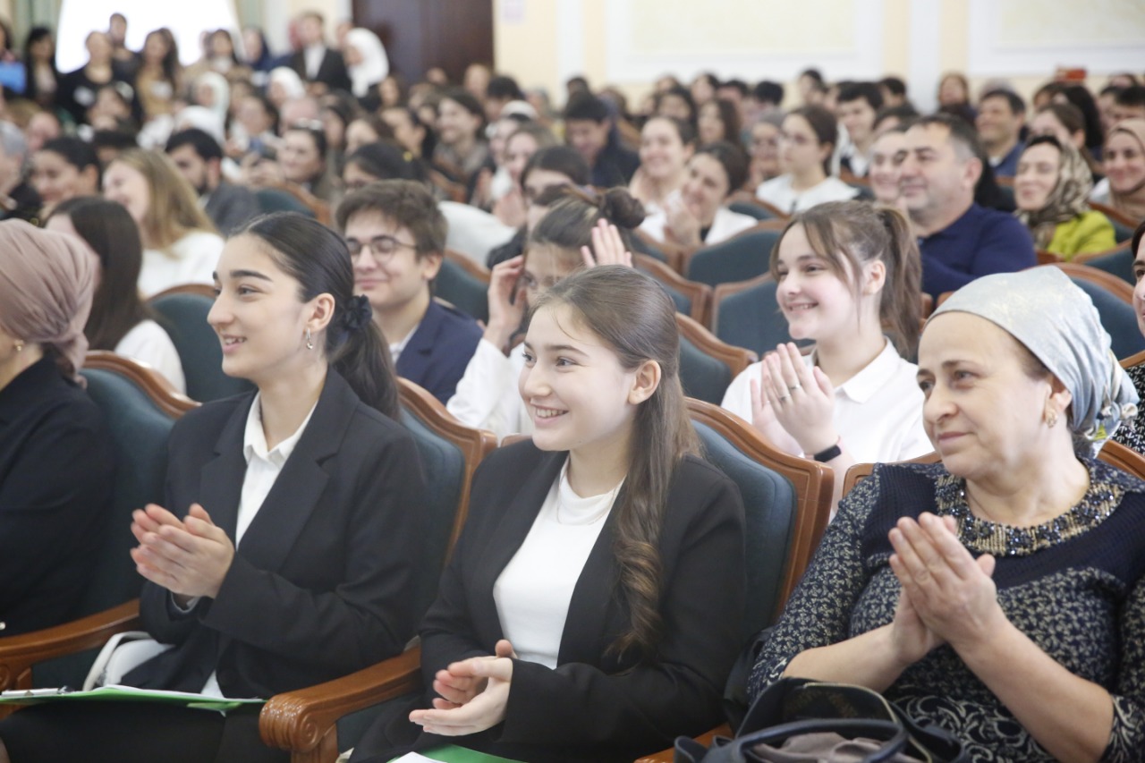 XXVIII научная конференция молодых исследователей «Шаг в будущее» стартовала в Дагестане