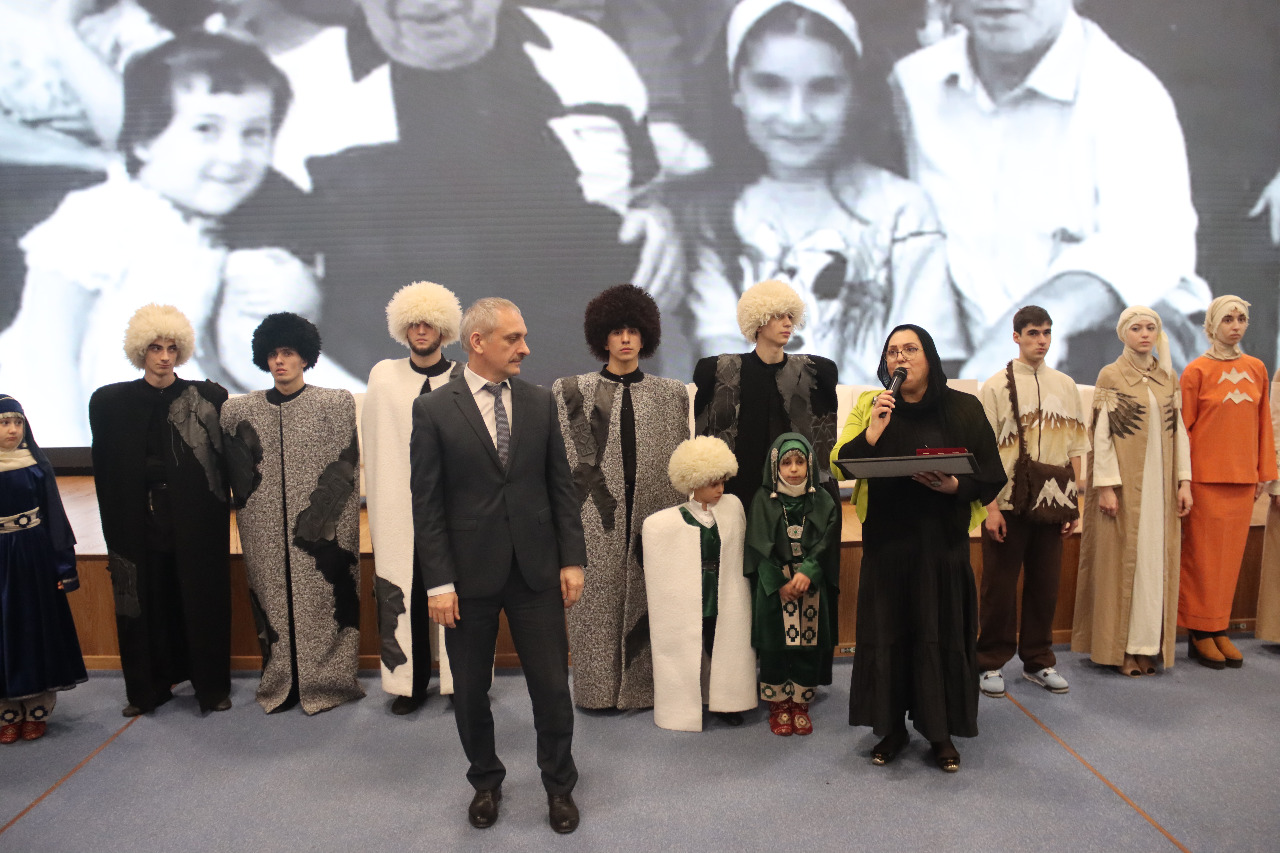 В Махачкале прошел поэтический час, посвященный празднованию 100-летия со дня рождения Расула Гамзатова