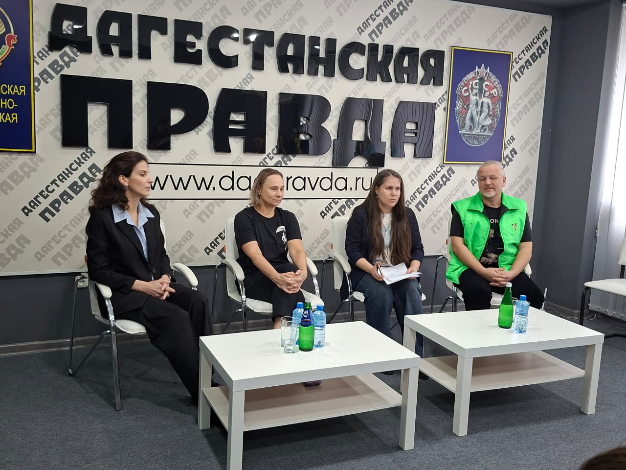 В Махачкале прошла пресс-конференция с творческой группой Курского театра кукол