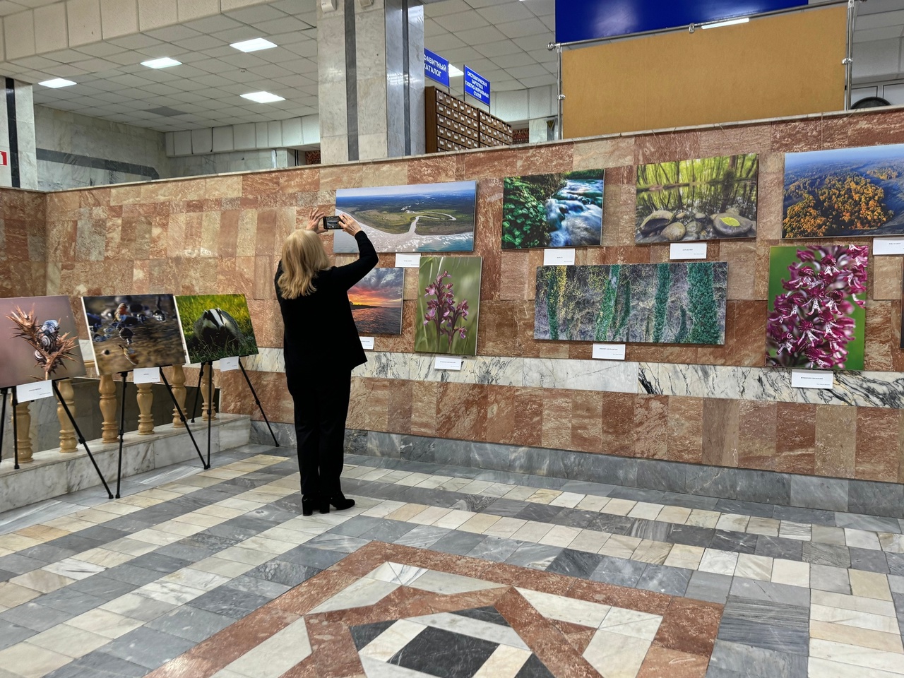 Фотовыставка «Заповедные мотивы Самура» открылась в Национальной библиотеке РД