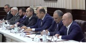 Врио Главы Дагестана Федор Щукин провел заседание Комиссии по предупреждению и ликвидации чрезвычайных ситуаций.