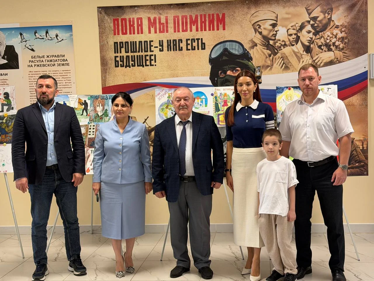 Выставка работ детей Донбасса открылась в Махачкале