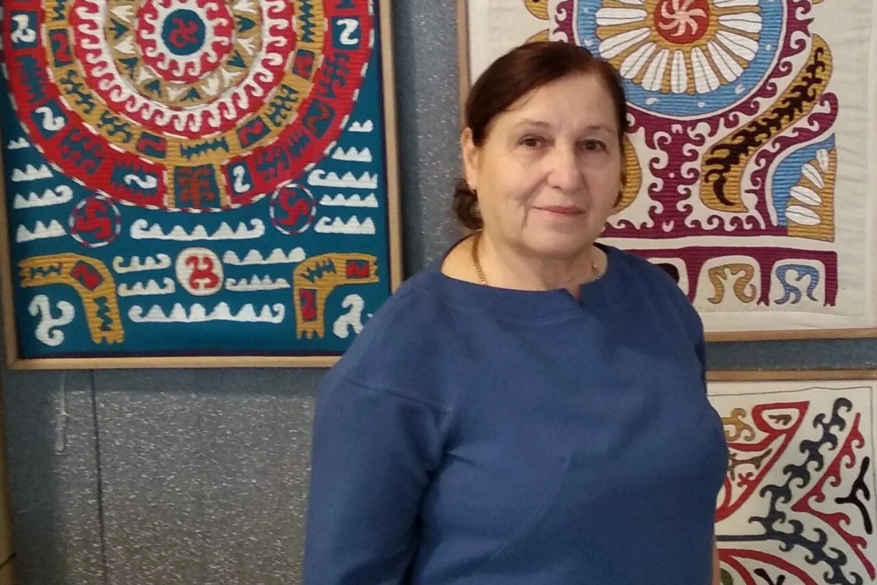 Кайтагская вышивка и родной язык: новый грантовый проект-победитель Зубайдат Гасановой