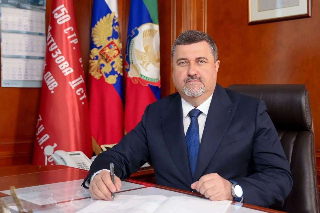 Федор Щукин поздравил жителей республики с Днём Конституции Дагестана