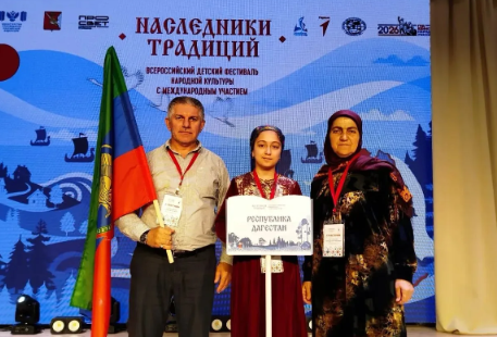 Халимат Алибекова стала победителем Всероссийского фестиваля «Наследники традиций»